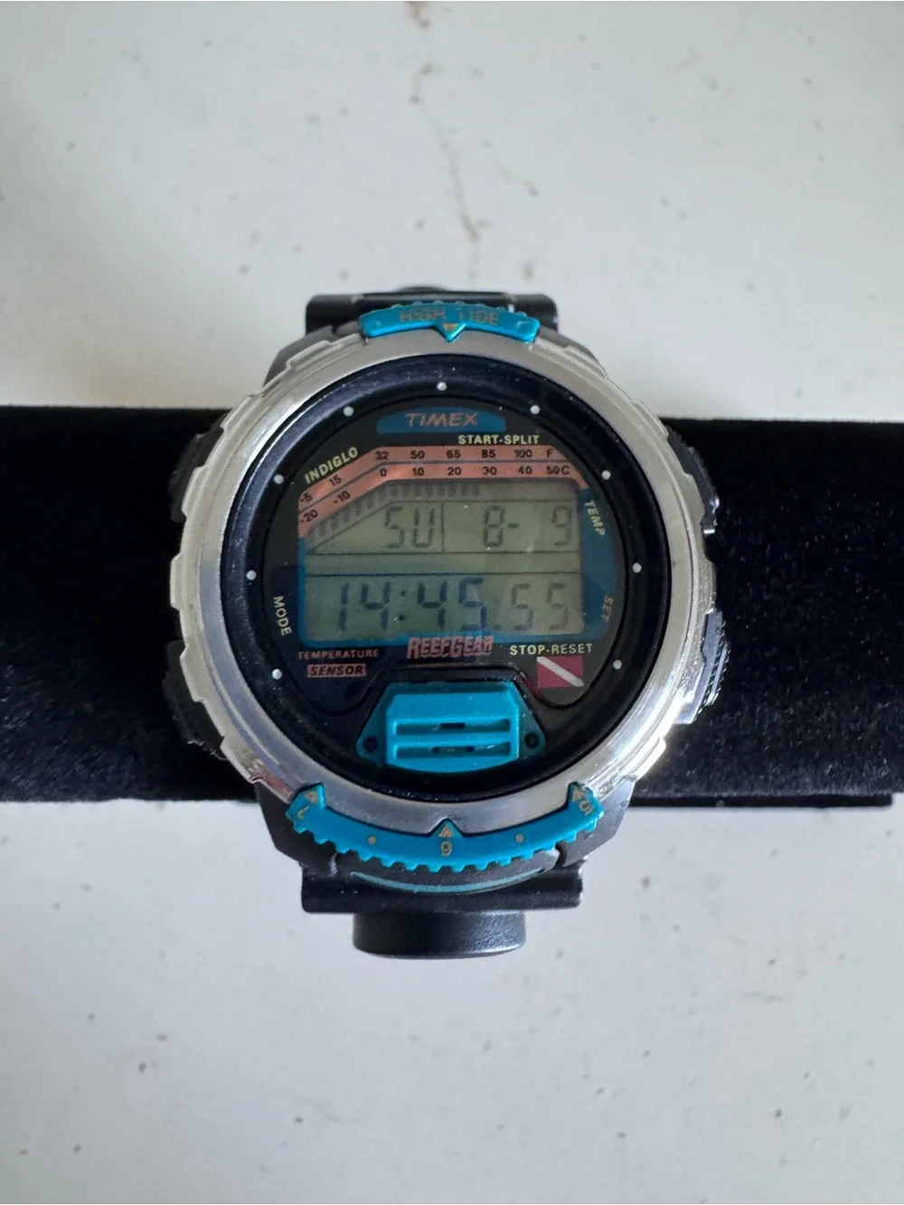 Vintage Timex Reef Gear Indiglo Backlight Illumination digital sports Watch